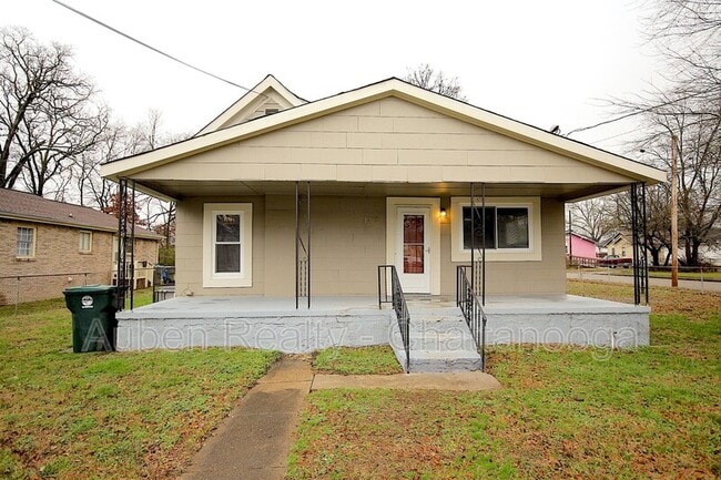 Photo - 1925 E 33rd St House
