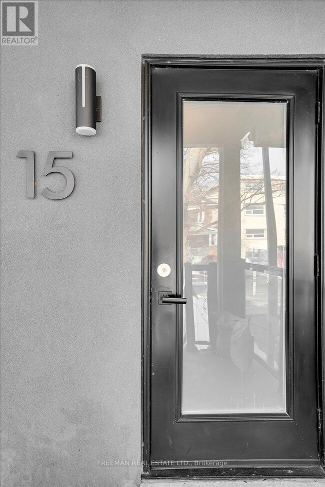 Photo - 15 Thorburn Ave