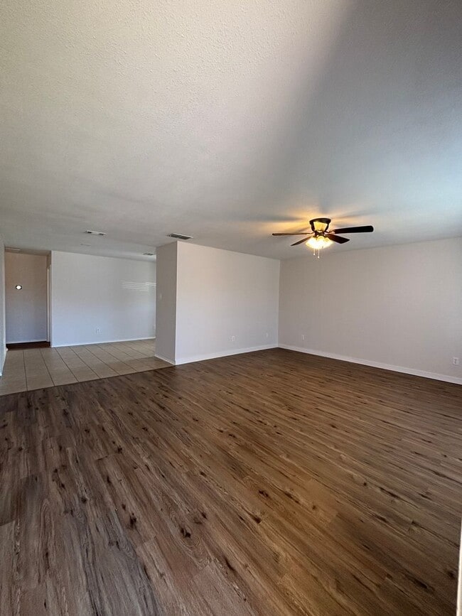 Photo - 532 Jeffdale Dr