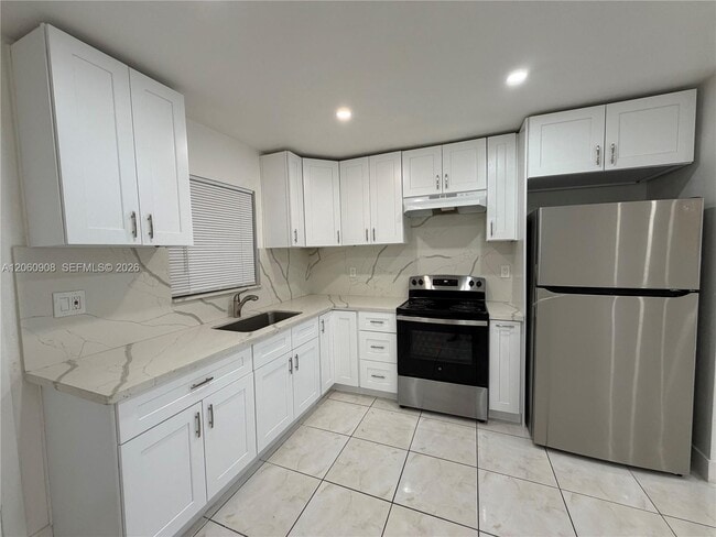Photo - 732 SW 6th St Unit 732