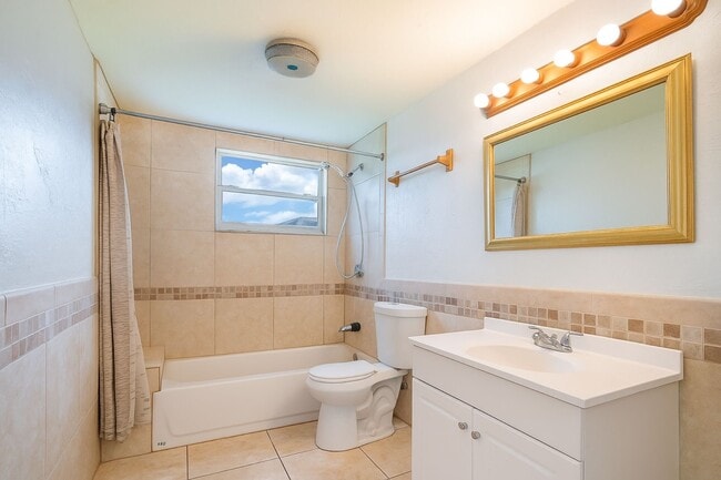 Photo - 7407 Duke Dr