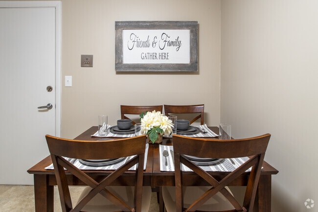 2BR, 1BA, 800 SF - Model