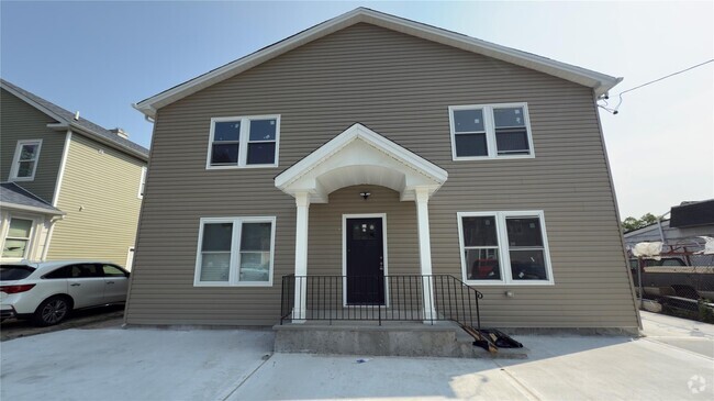 Building Photo - 120 Linden Ave Rental