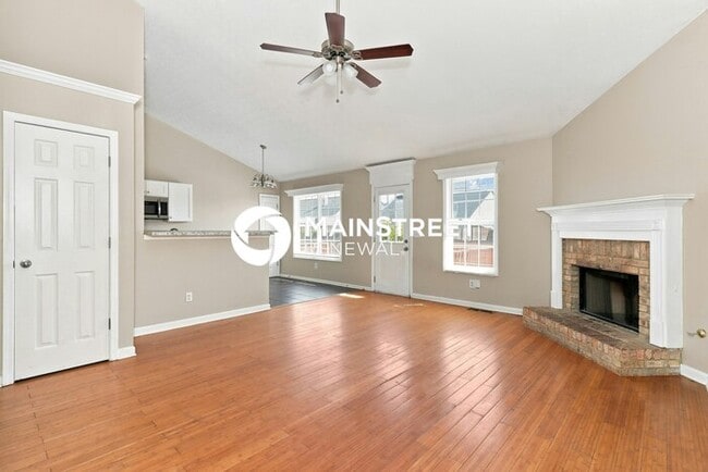 Photo - 5 Bedroom Pet-Friendly Home in Dallas, GA with Main Street Renewal