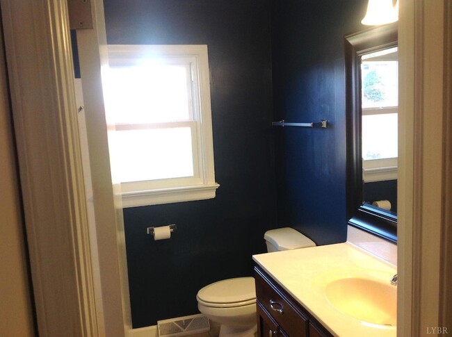 Photo - 1044 Ardmore Cir