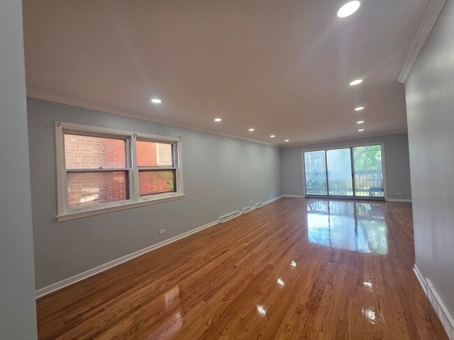 Photo - 2623 W Arthur Ave Unit 1