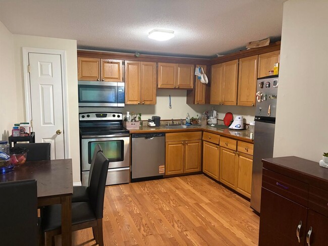 107 White Cedar Blvd