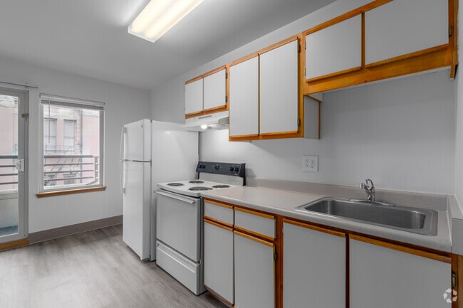 Studio - 338SF - Kitchen
