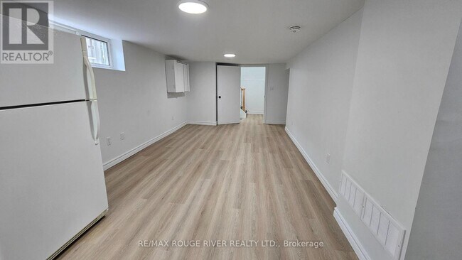 Photo - 332 Rosedale Dr