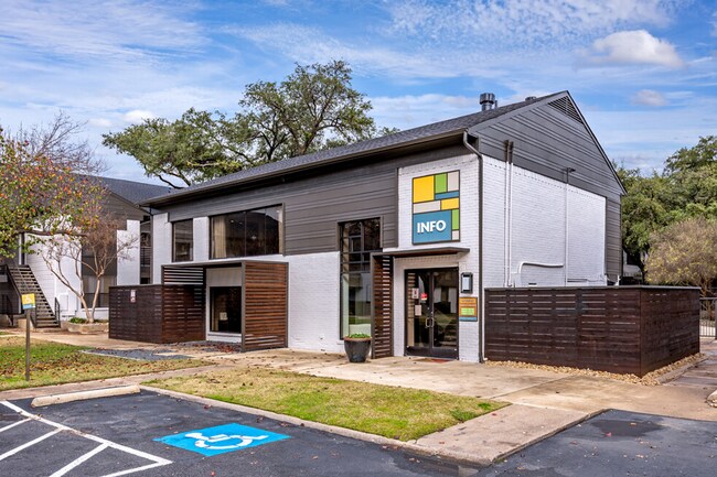 Photo - Paxton at Lake Highlands