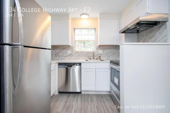 Photo - 134 College Hwy Unit F2