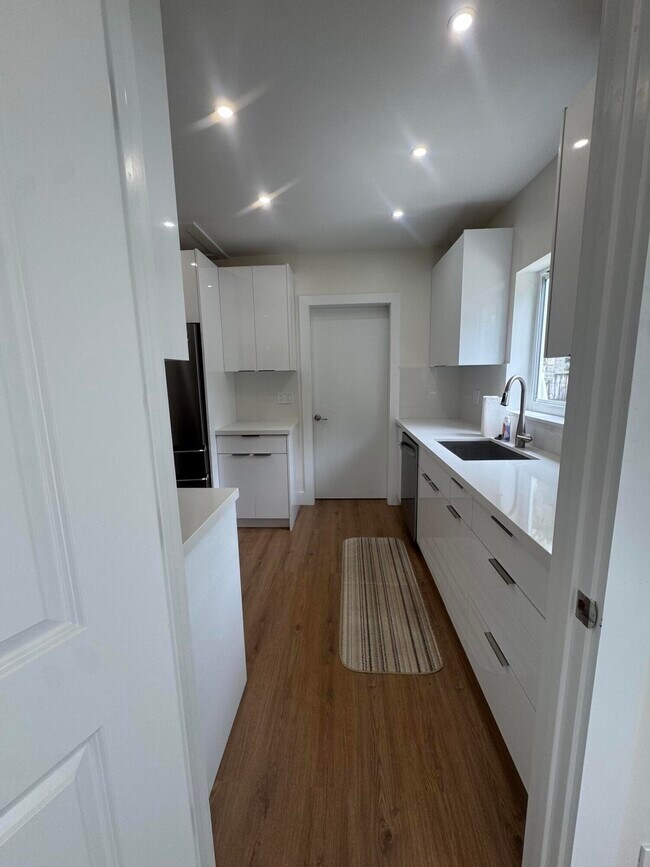 Photo - 725 NE 160th Terrace