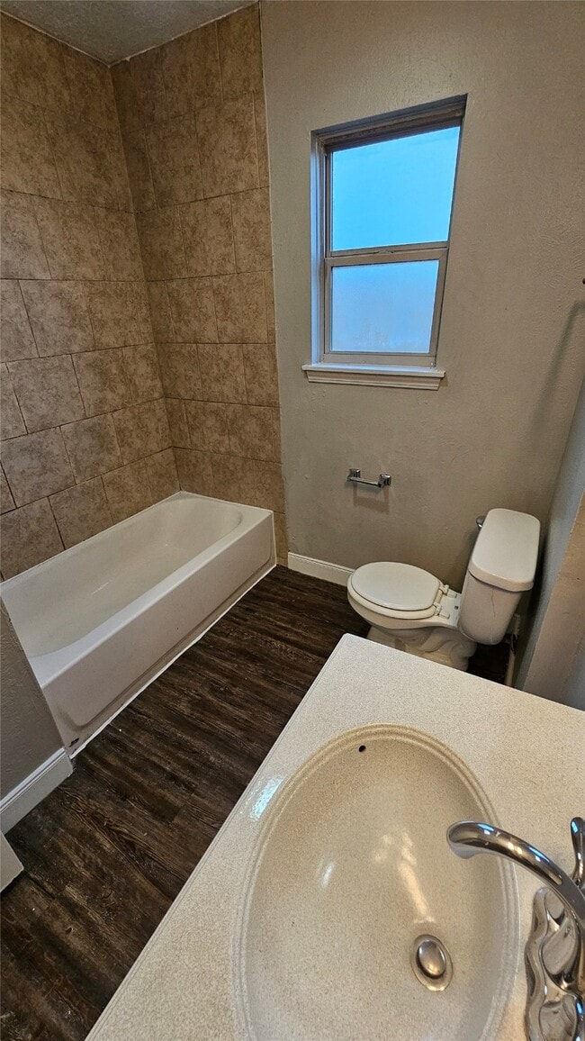 Photo - 3118 Brookdale Dr