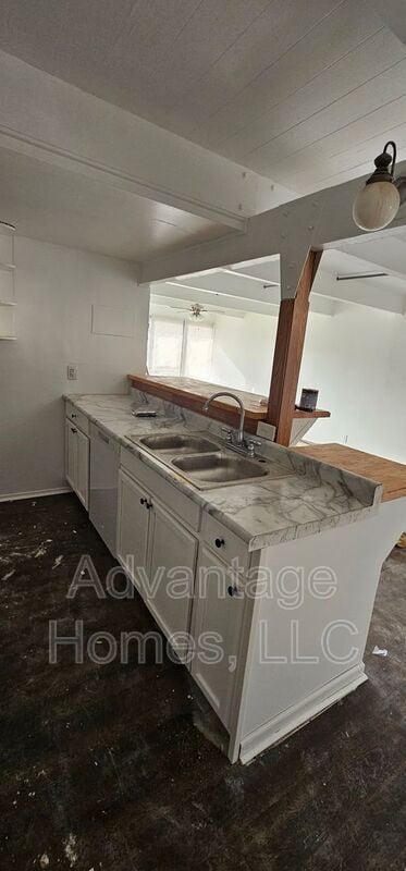 Photo - 911 N 70th Terrace