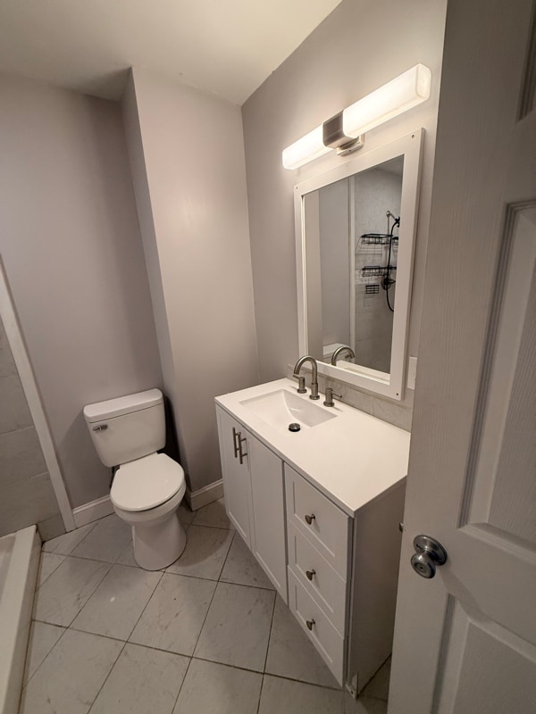 Photo - 293 Point St