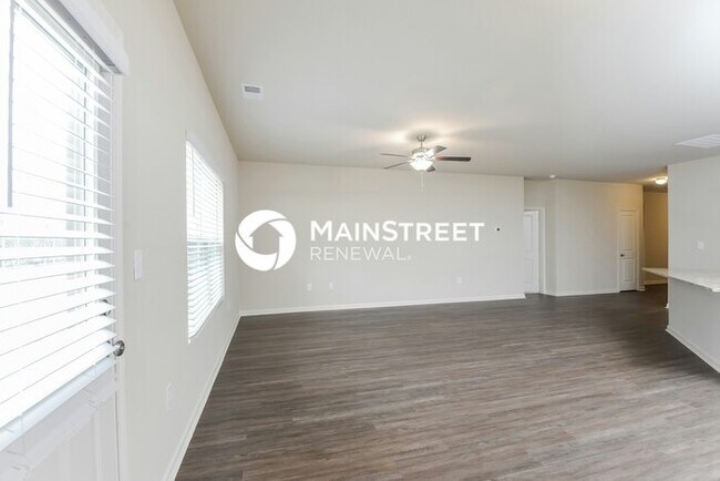 Photo - 3 Bedroom Pet-Friendly Home in Springville, AL with Main Street Renewal