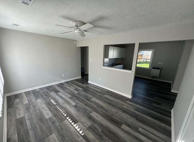 Photo - Roseville Three bedroom is a must see!!