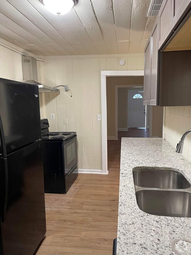 Building Photo - 2771 Mann Rd Unit 1 Rental