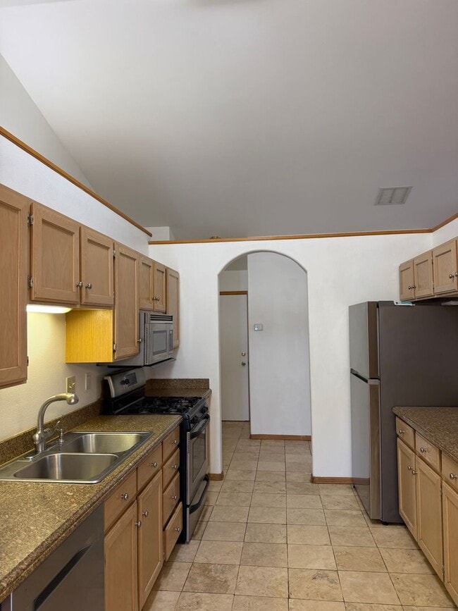 Photo - 460 Palmetto Dr