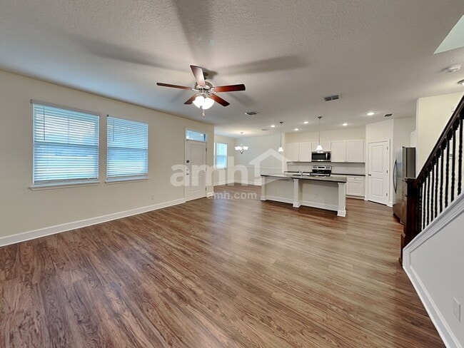 Photo - 2437 S Park Ave