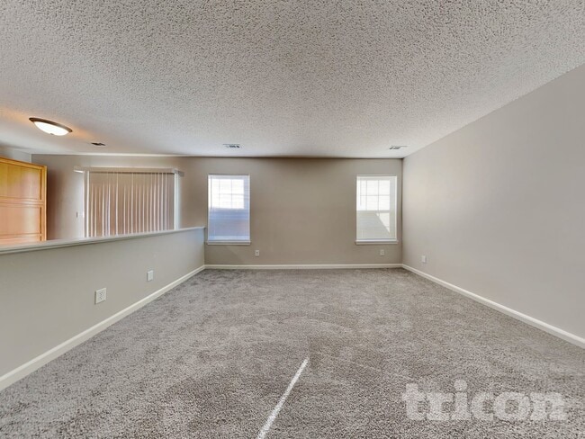 Photo - 2490 Lakecrest Dr