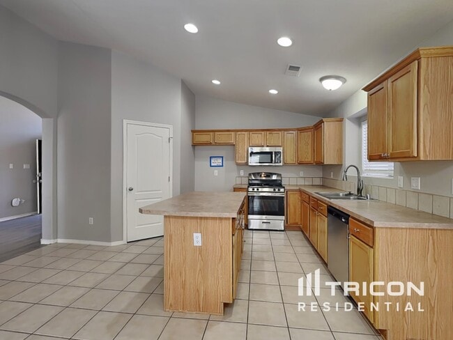 Photo - 1513 Ricasoli Dr SE