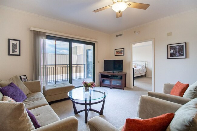 Building Photo - 121 N Monroe St