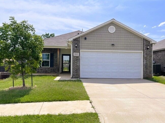 Building Photo - 10012 Wimbledon Ct Rental