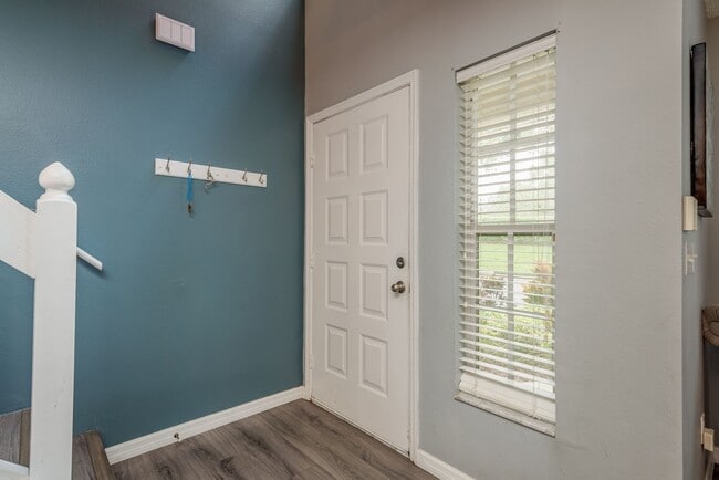 Photo - Andover Circle