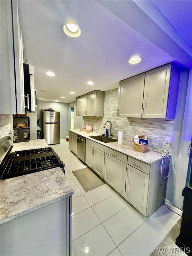 Photo - 260 Argus Dr