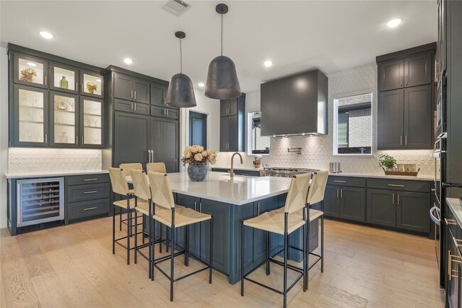 2217 Zaid Wy