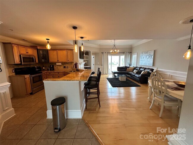 Photo - 1205 Torrence Cir