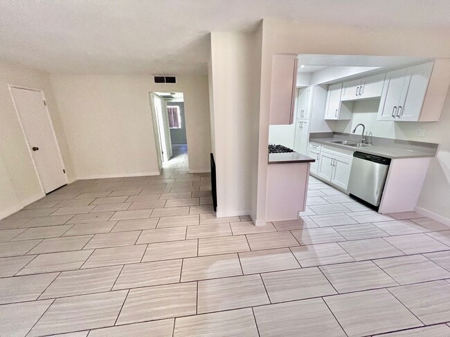 Foothill Apartments