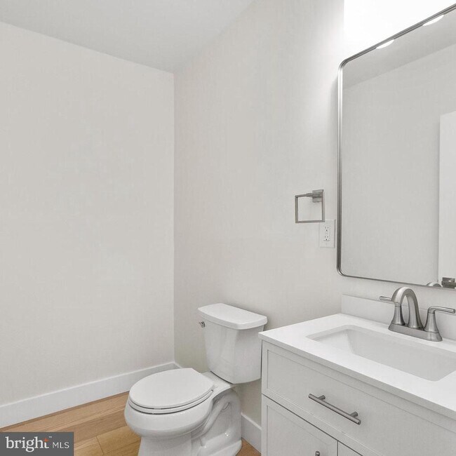 Photo - 5404 4th St NW