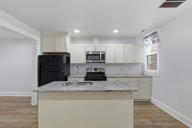 Photo - 5414 Belair Rd