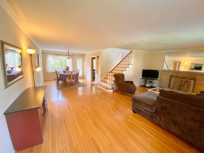 Photo - 1310 Forest Hills Blvd Apartment Unit ID1057681P