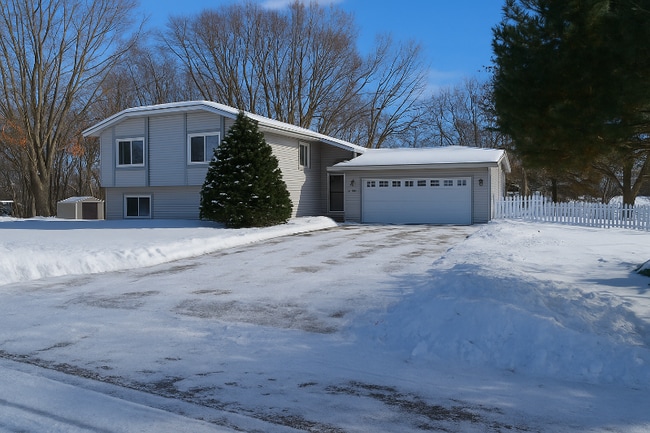 Photo - 8621 Darnel Rd