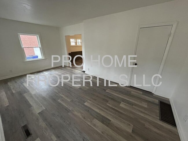 Photo - 28 Willowwood Dr