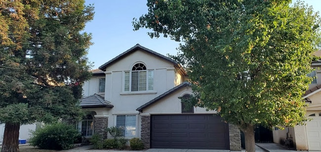 Photo - Beautiful Four Bedroom Home in Clovis North School District!