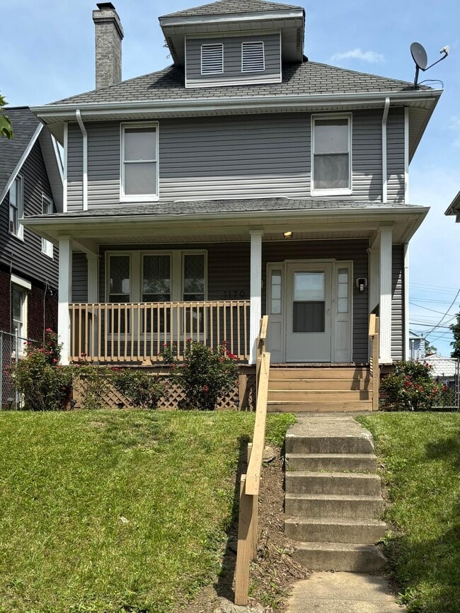 Photo - 1170 Walters St Casa