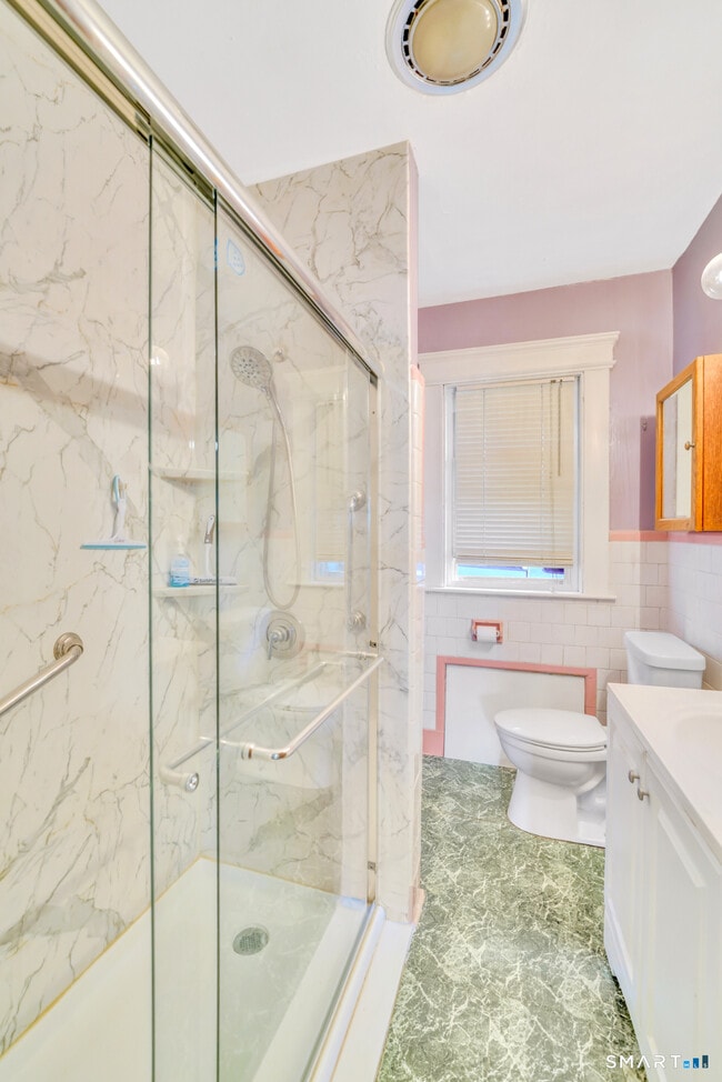 Photo - 616 Willow St