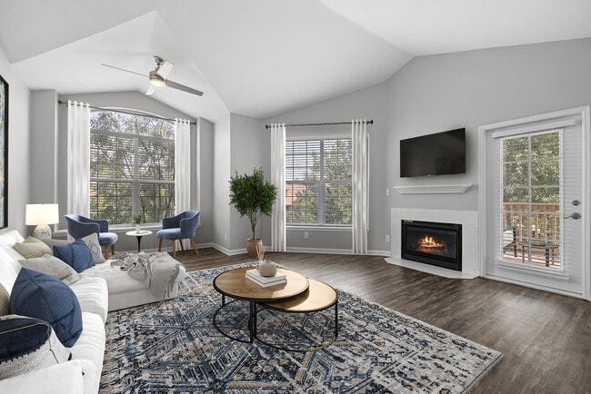 Isabella Apartment Homes