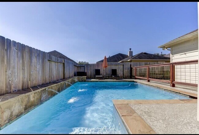 Photo - 16707 Promenade Park