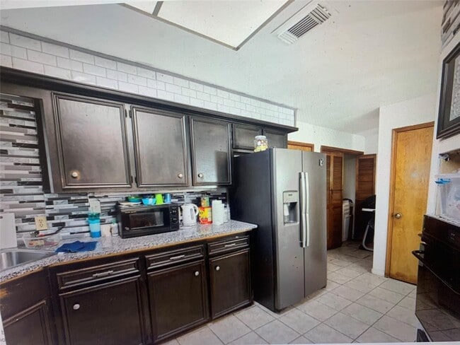Photo - 13307 Robinglen Dr