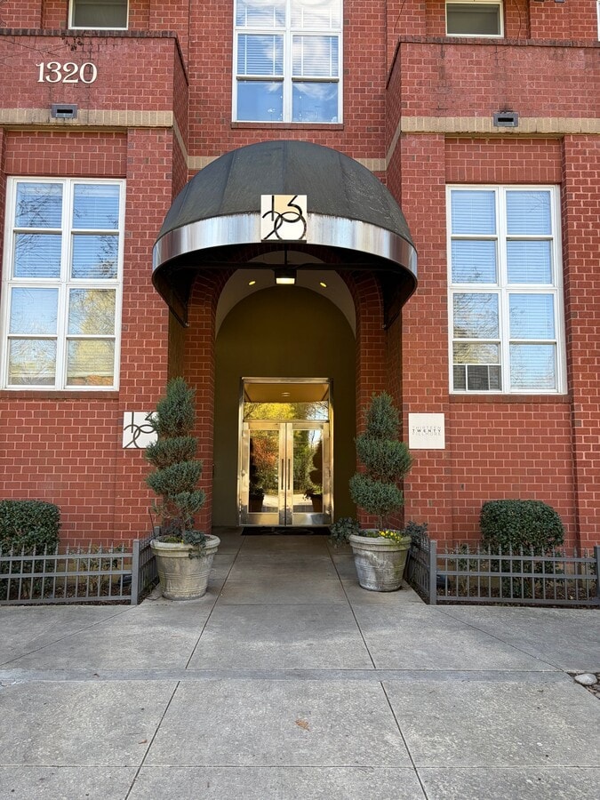Photo - 1320 Fillmore Ave Unidad 325