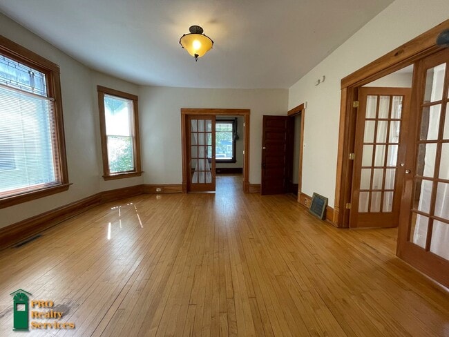 Photo - 2005 NE Taylor St Townhome