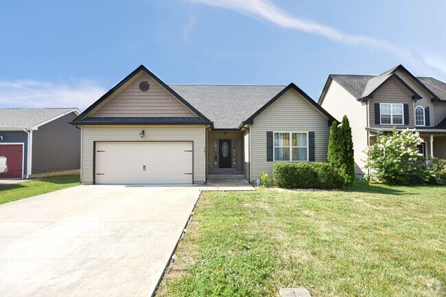 Building Photo - Pet Friendly Three Bedroom! Rental