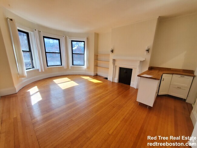 Building Photo - 429 Marlborough St Unit 3B Rental