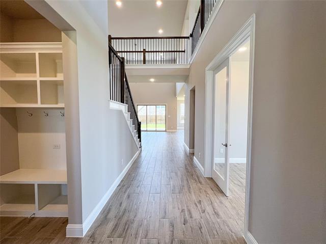 Photo - 2201 Essex Ct