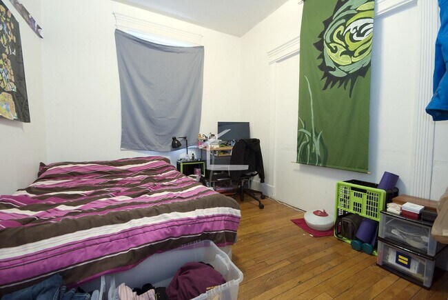 Photo - Sept 2026 -  Fantastic BU West / Packard's Corner 3 Bed on Brighton Ave.  Students Welcome!